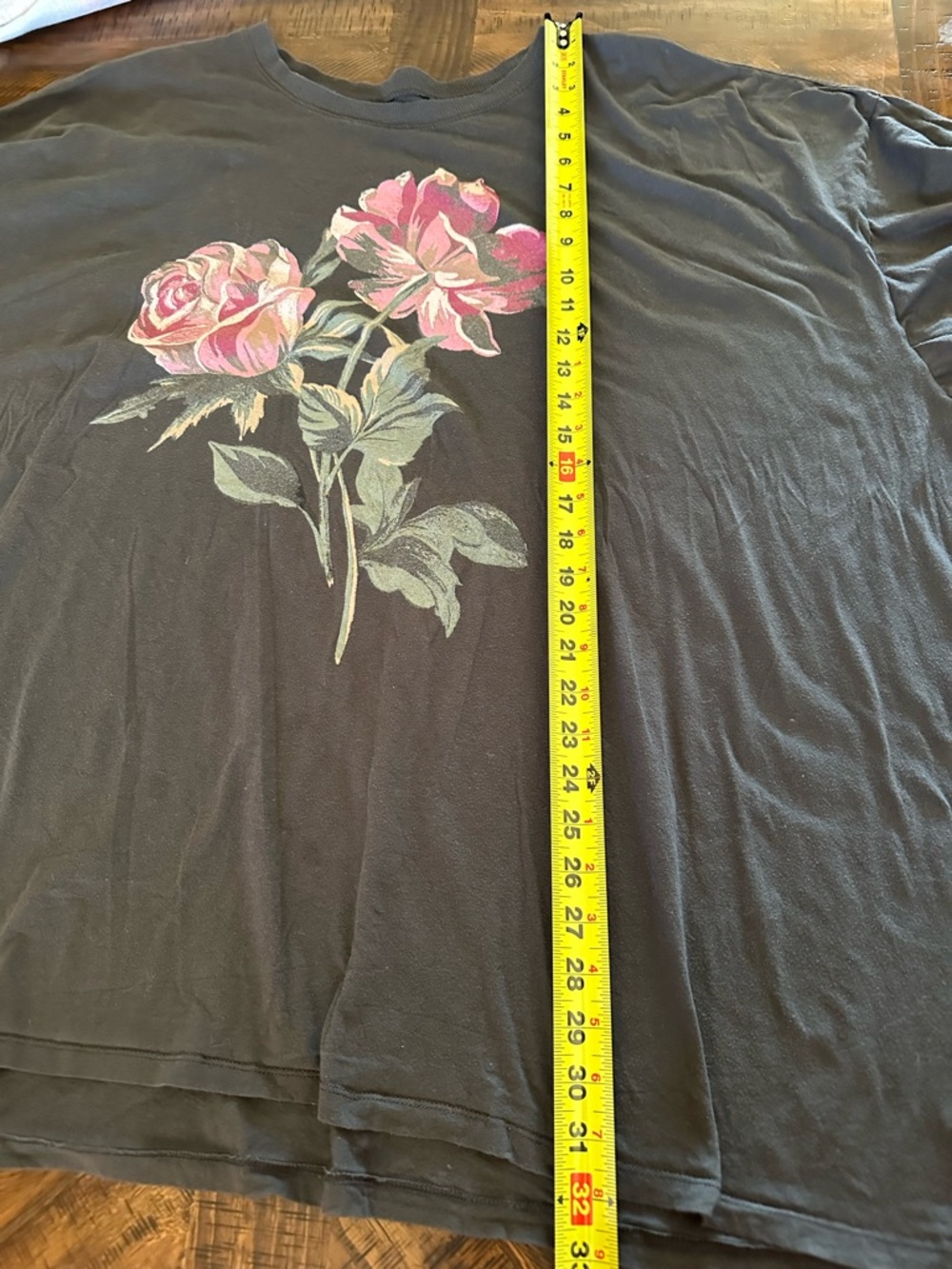 Torrid Two Roses Oversized Tunic Tee - Picture 9 of 9